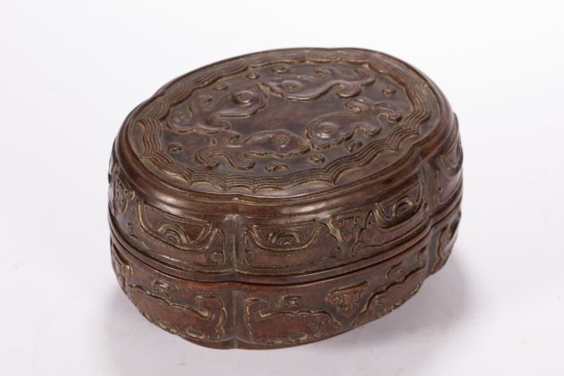 A Qing Dynasty agarwood box - 8
