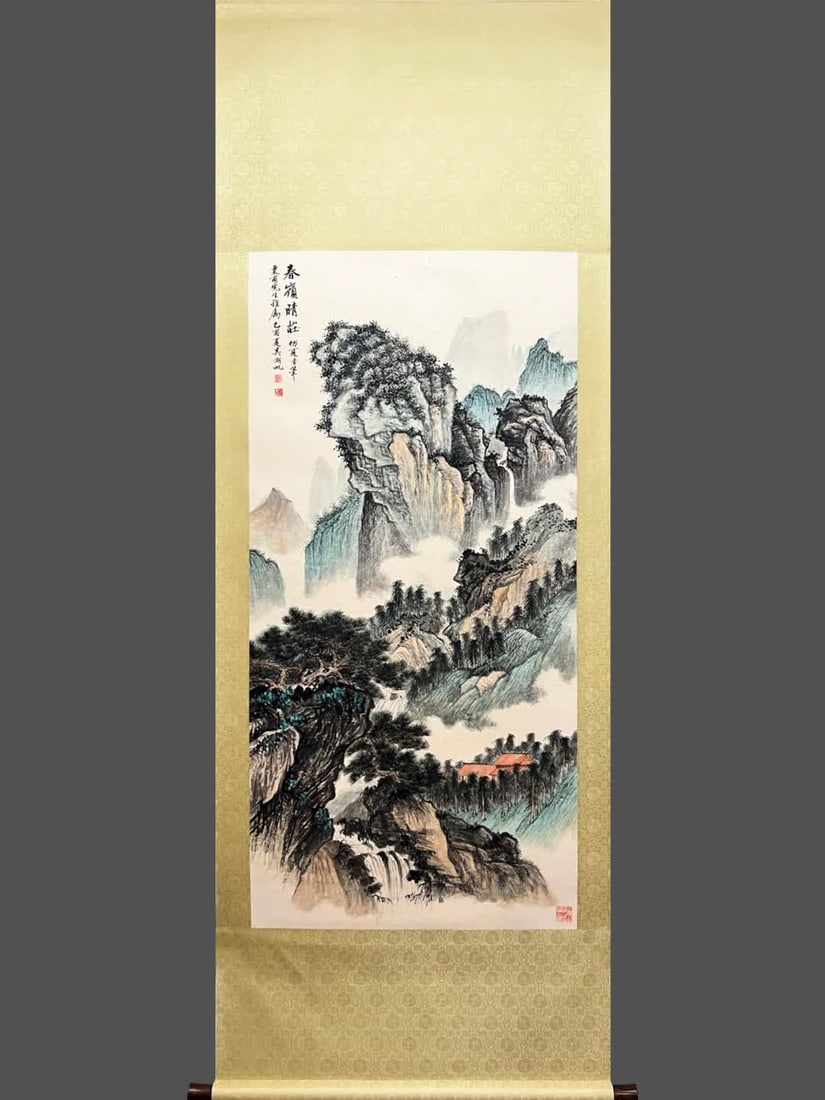 A landscape map of Wu Hufan: Wu Hufan's landscape map SIZE: 138cm x66cm (The Dimensions Of All Batches Are Manually Measured.If You Need More Detailed Information, Please Contact Our Customer Service Before Bidding.)