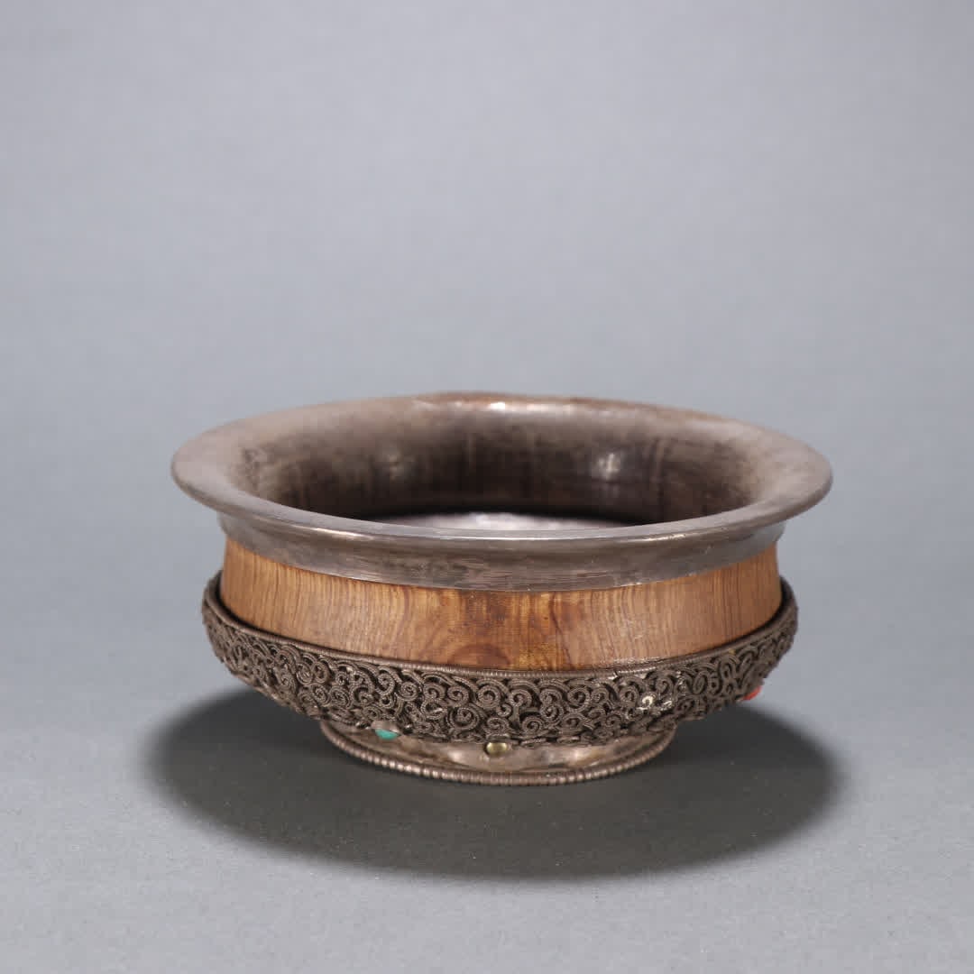 A Qing Dynasty bamboo carving silver offering bowl (1 of 9)