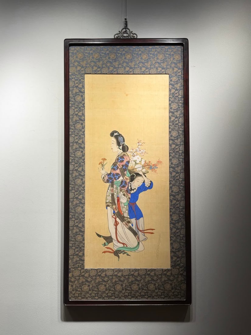 A piece of the Late Qing Dynasty Republic of China "Lady Picture" (1 of 6)