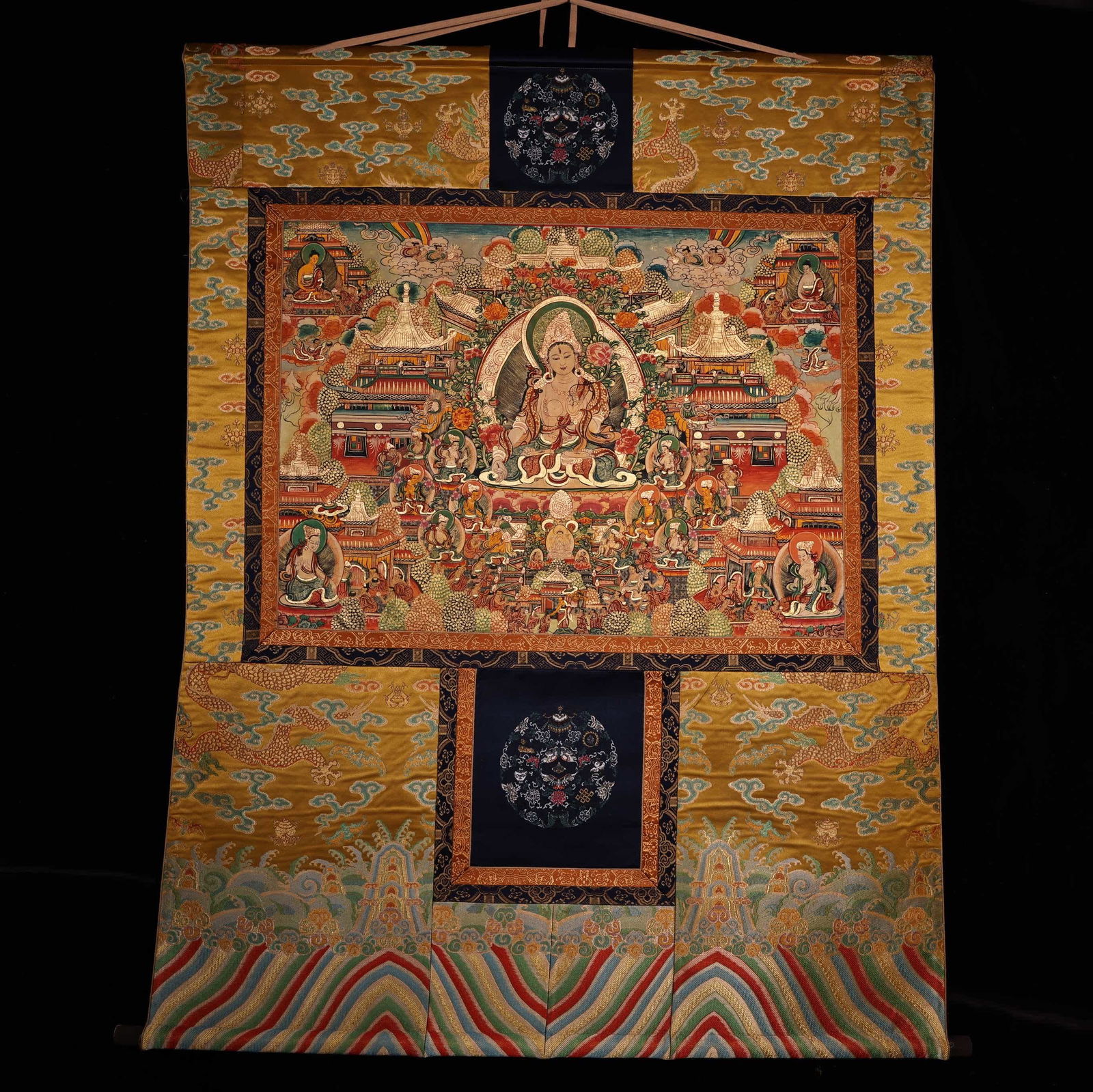 A Ming Dynasty thangka "White Tara": Ming Dynasty thangka "White Tara" SIZE: H: 1.2m W: 100cm Leather core H: 60cm W: 89cm (The Dimensions Of All Batches Are Manually Measured.If You Need More Detailed Information, Please Contact Our Cus