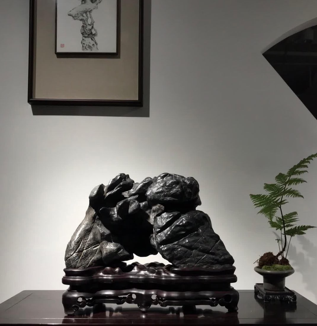 A piece of Qing Dynasty study room Lingbi stone study room mountain: Qing Dynasty study Lingbi stone study room Shanzi SIZE: L:58cm H:46cm T:22cm (The Dimensions Of All Batches Are Manually Measured.If You Need More Detailed Information, Please Contact Our