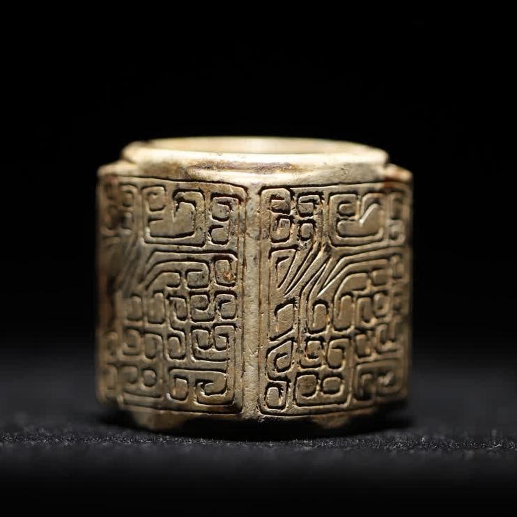 A piece of Liangzhu culture ancient jade cong (1 of 9)