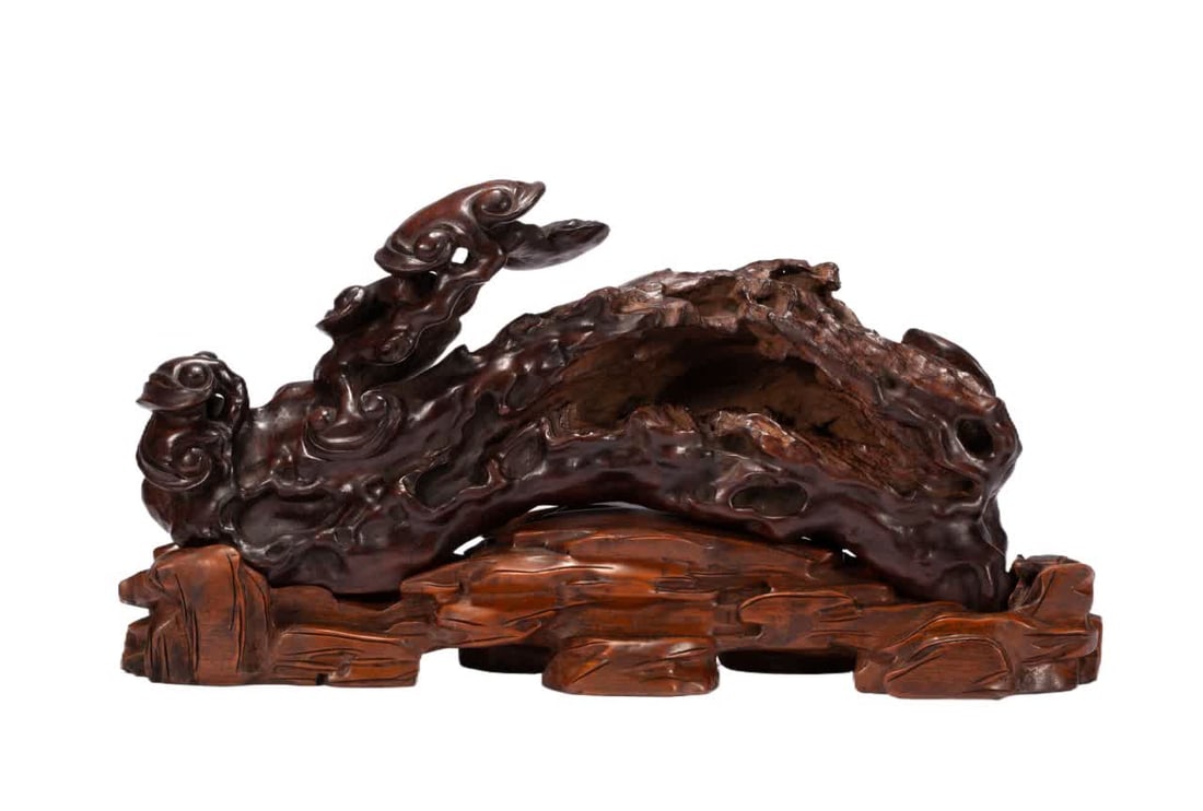 A Qing Dynasty agarwood ornament: Qing Dynasty agarwood ornaments SIZE: L:24cm W:5cm H:12cm W:490g (The Dimensions Of All Batches Are Manually Measured.If You Need More Detailed Information, Please Contact Our Customer Service Before