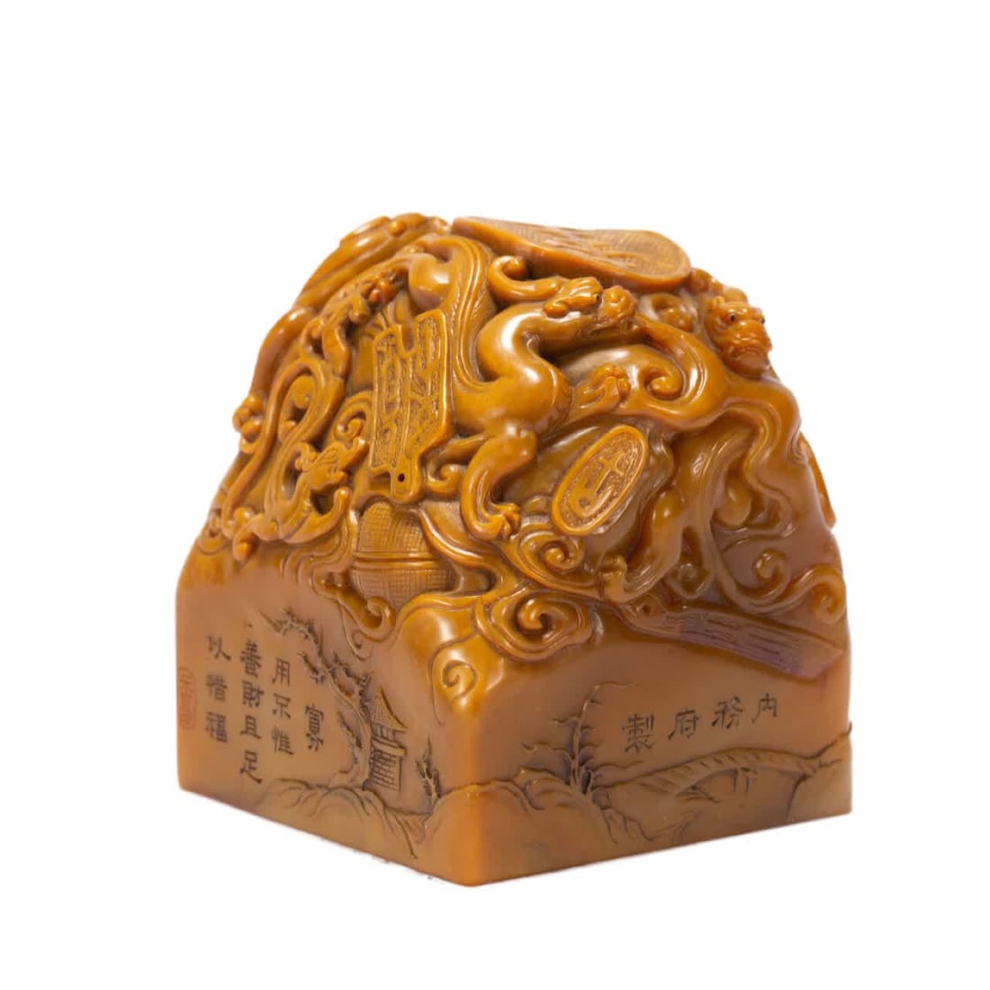 A Qing Dynasty Tian Huang seal: Qing Dynasty Tian Huang Seal SIZE: L:13cm W:7cm H:12cm W:1590g (The Dimensions Of All Batches Are Manually Measured.If You Need More Detailed Information, Please Contact Our Customer Service