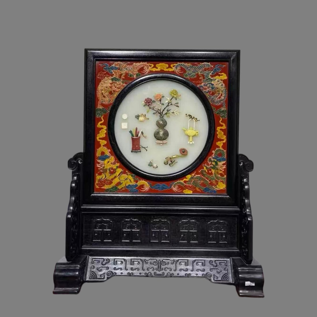 A sandalwood lacquer painting inlaid with multi-treasure inserts: Sandalwood lacquer painting inlaid with multi-treasure inserts SIZE: H:56cm L:49cm W:28cm (The Dimensions Of All Batches Are Manually Measured.If You Need More Detailed Information, Please