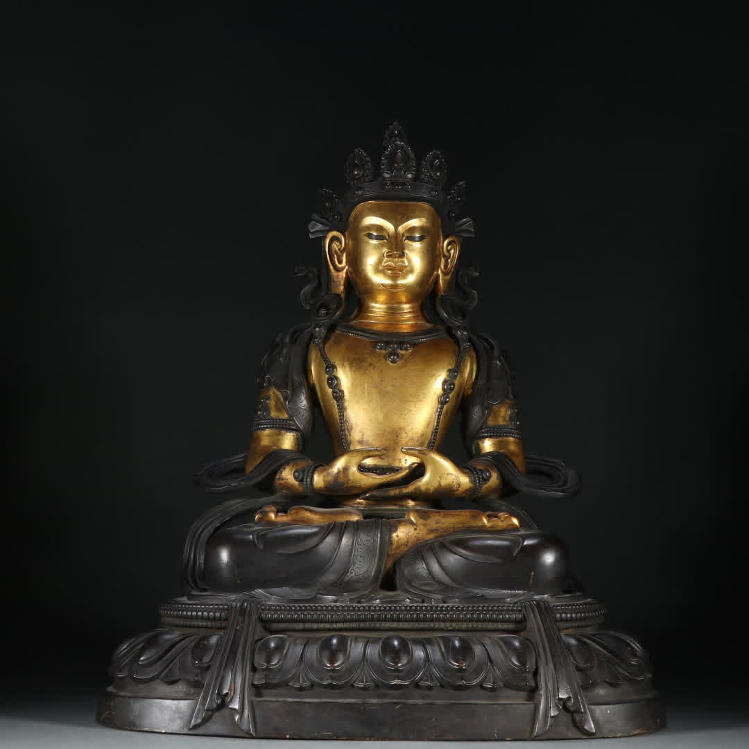 A bronze gilt sixth-grade Buddha tower Tara statue: A statue of Tara in the sixth-rank Buddha tower made in copper gilt in copper gilding SIZE: H:41cm W:32cm (The Dimensions Of All Batches Are Manually Measured.If You Need More Detailed Information, Pl