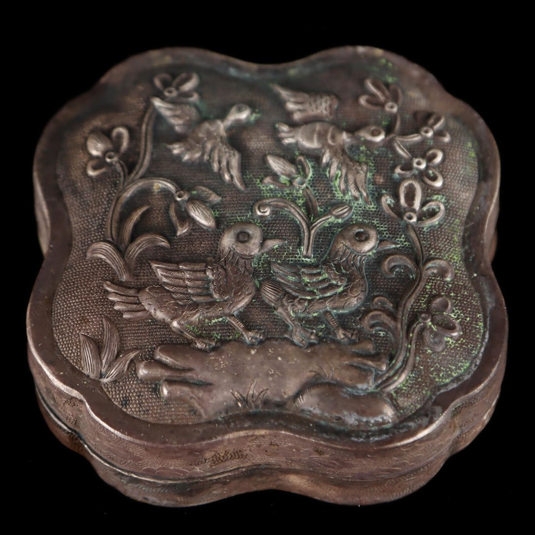A sterling silver compact box from the Tang Dynasty (1 of 9)