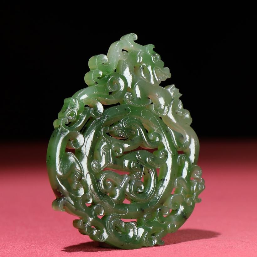 A beautiful Hetian jasper dragon and phoenix are auspicious (1 of 5)