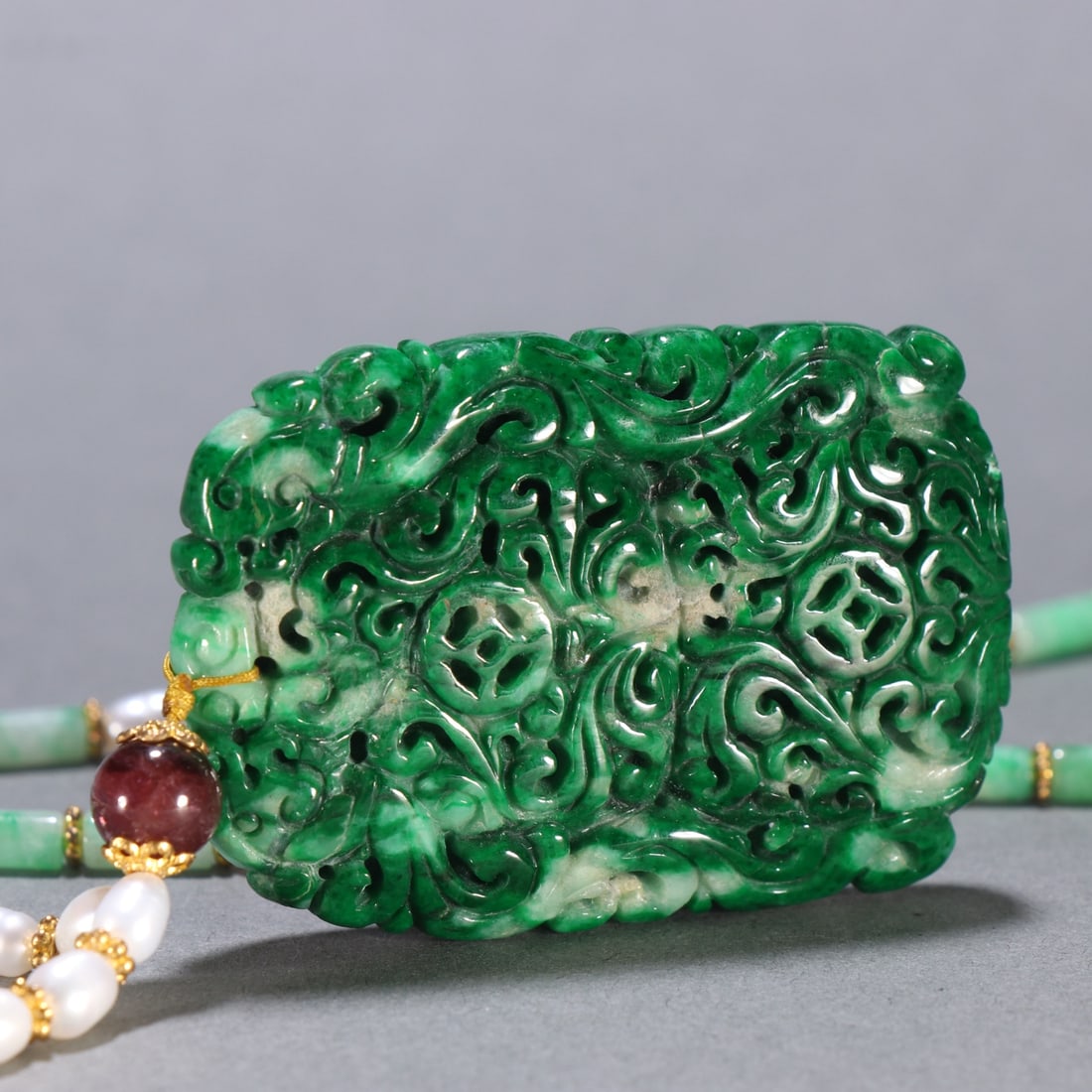 A beautiful jade entwined phoenix pattern card - 7