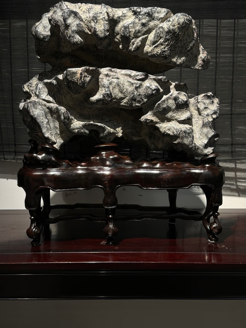 A fine Lingbi stone - 3