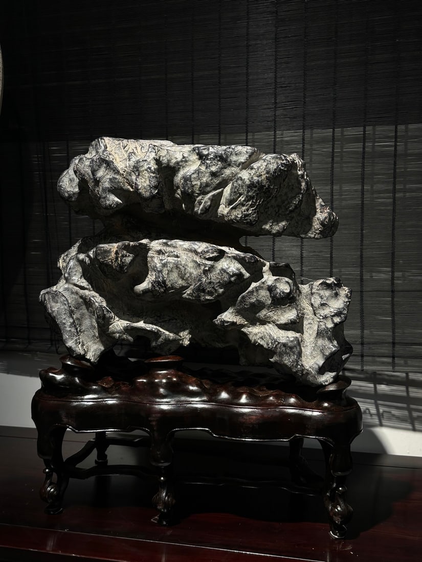 A fine Lingbi stone - 4