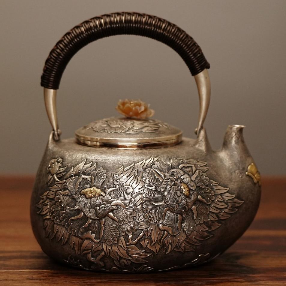 A beautiful Japanese silver pot glossy work (1 of 9)
