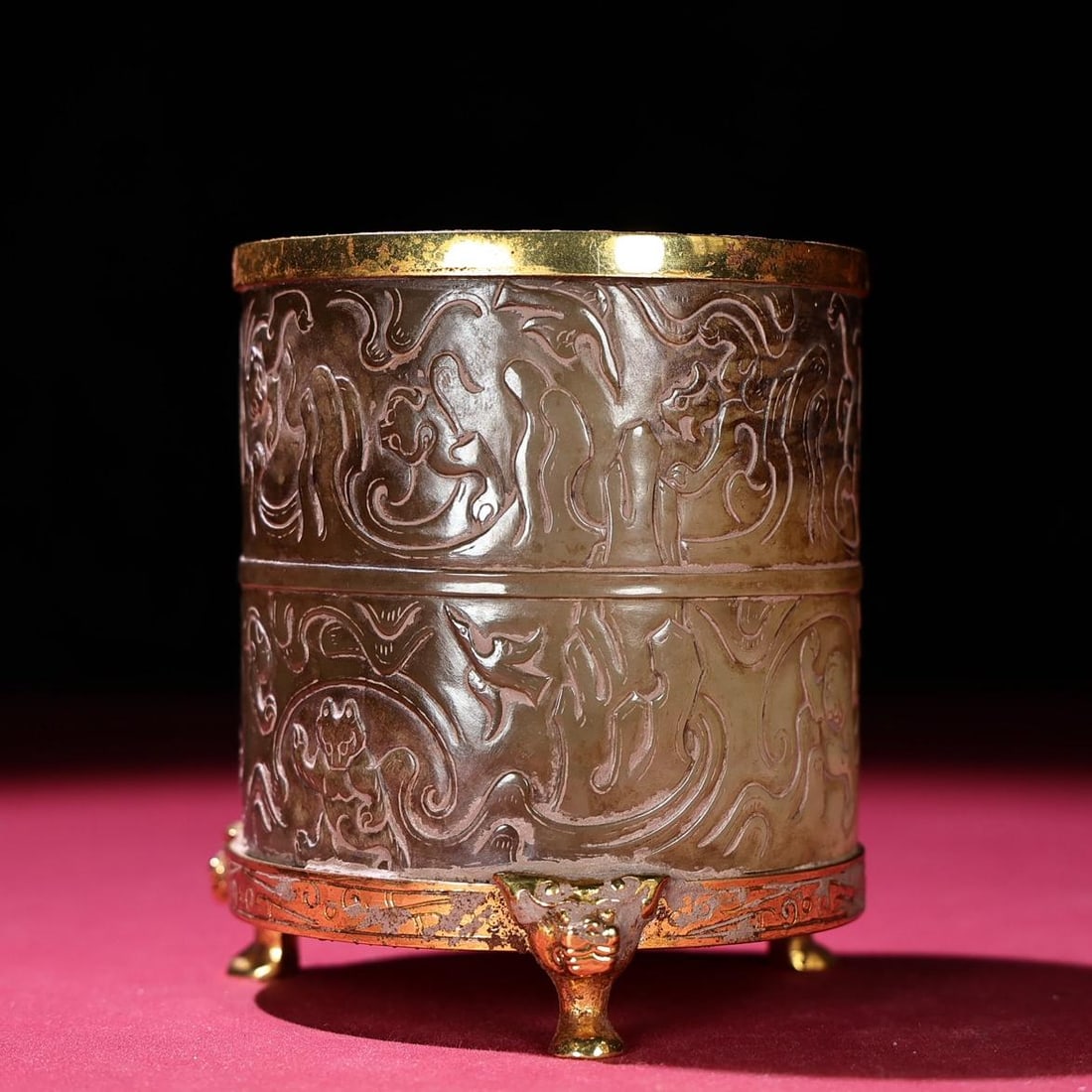 A fine agate jade seal (1 of 7)