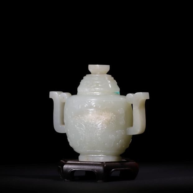 A beautiful blue and white jade carved gluttonous pattern amphora (1 of 9)