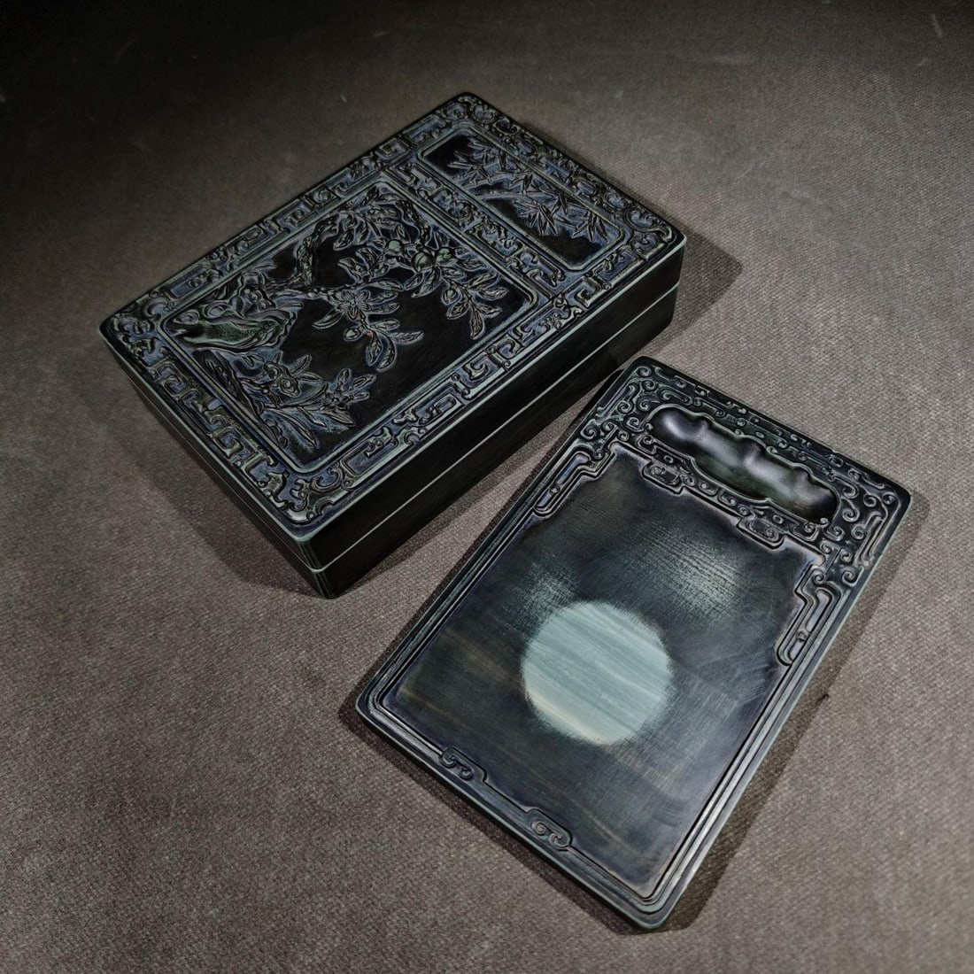 A Yongzheng style of pine flower stone immortal birthday set inkstone: Yongzheng's pine flower stone immortal birthday set inkstone Size:stone jointL:18.6cmW:12.6cm T:5cm (The Dimensions Of All Batches Are Manually Measured.If You Need More Detailed