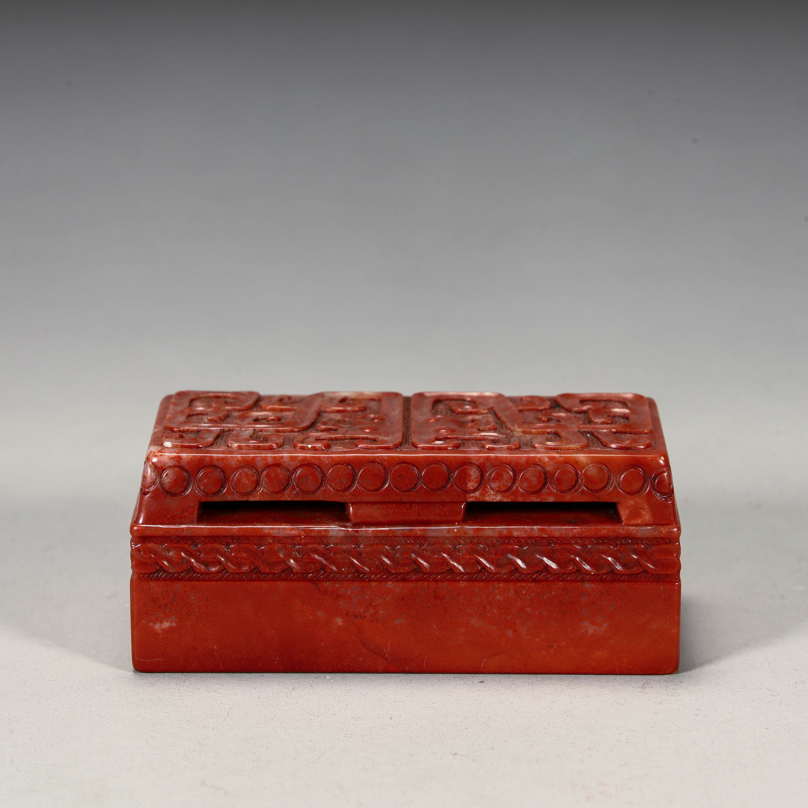 A fine Shoushan stone wordless seal of the Qing Dynasty (1 of 8)
