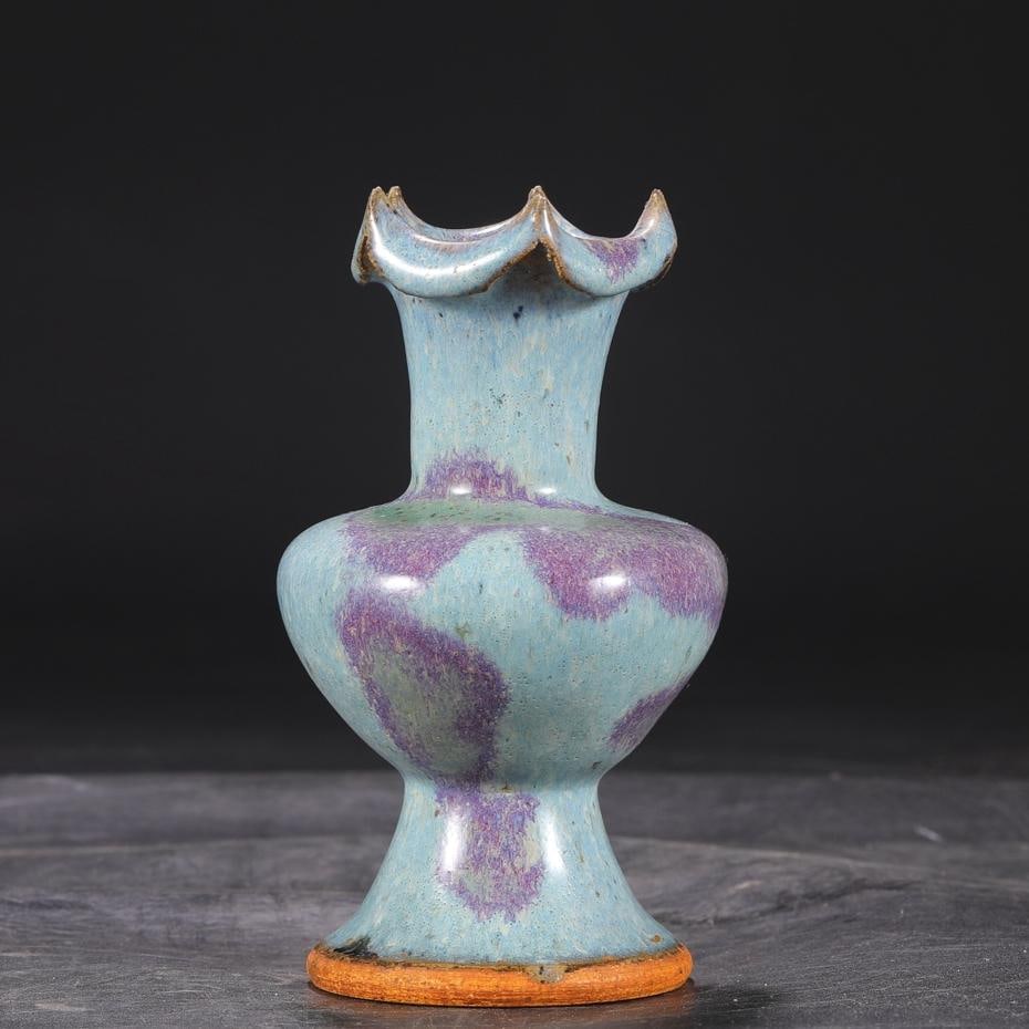 A purple-red spotted flower mouth bottle from the Jun kiln in the Liao and Jin dynasties (1 of 7)