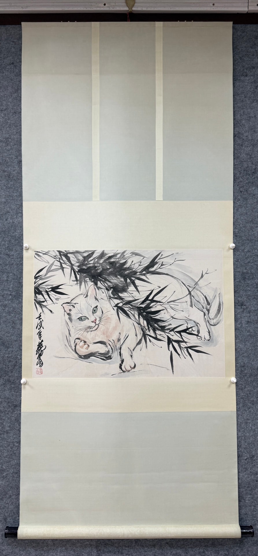 A picture of Huang Zhou's lynx: Huang Zhou's lynx picture Size:Painting core69×46cm (The Dimensions Of All Batches Are Manually Measured.If You Need More Detailed Information, Please Contact Our Customer Service