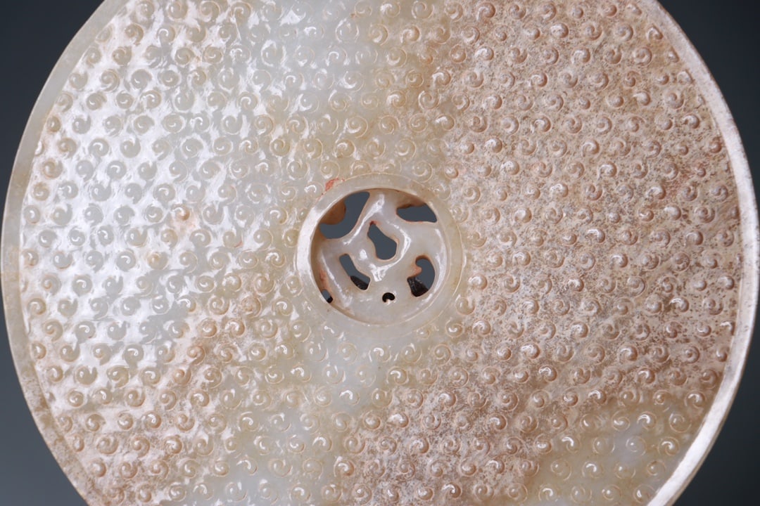 A beautiful Hetian jade dragon pattern valley pattern - 8