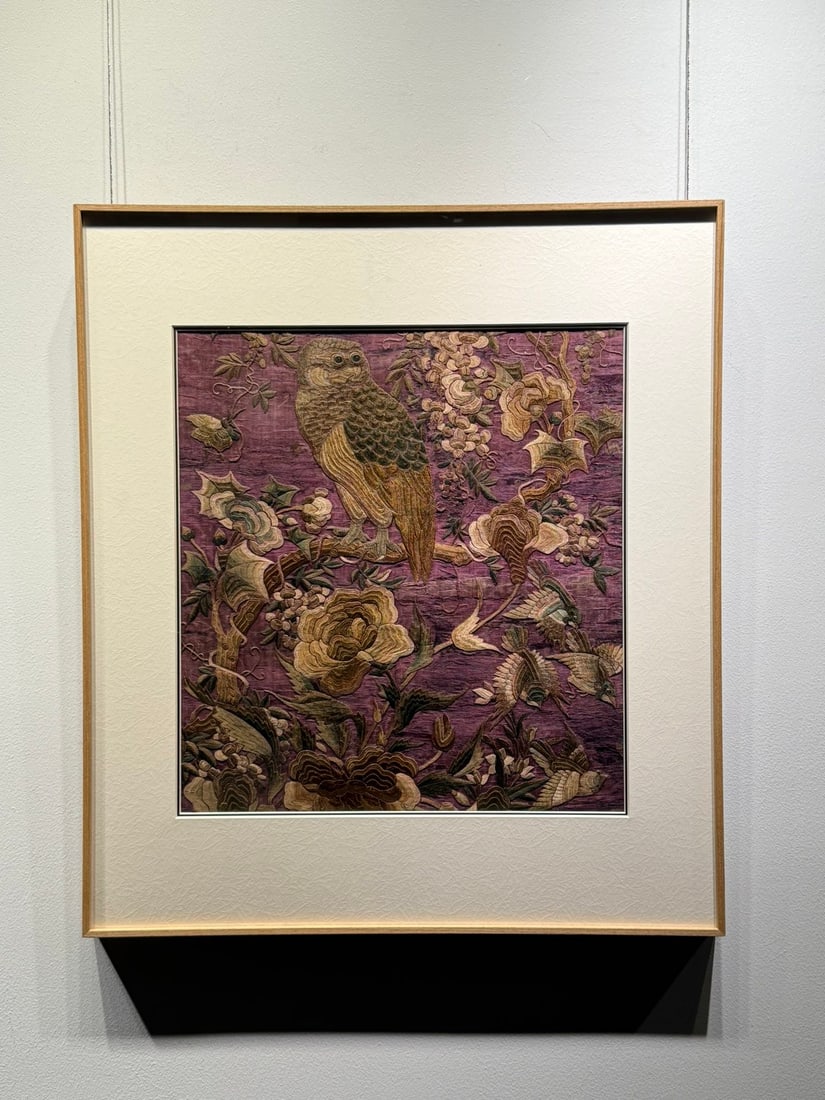 A Cantonese embroidery hero of the Qing Dynasty was independent: The Cantonese embroidery heroes of the Qing Dynasty were independent Size:66x58cm (The Dimensions Of All Batches Are Manually Measured.If You Need More Detailed Information, Please