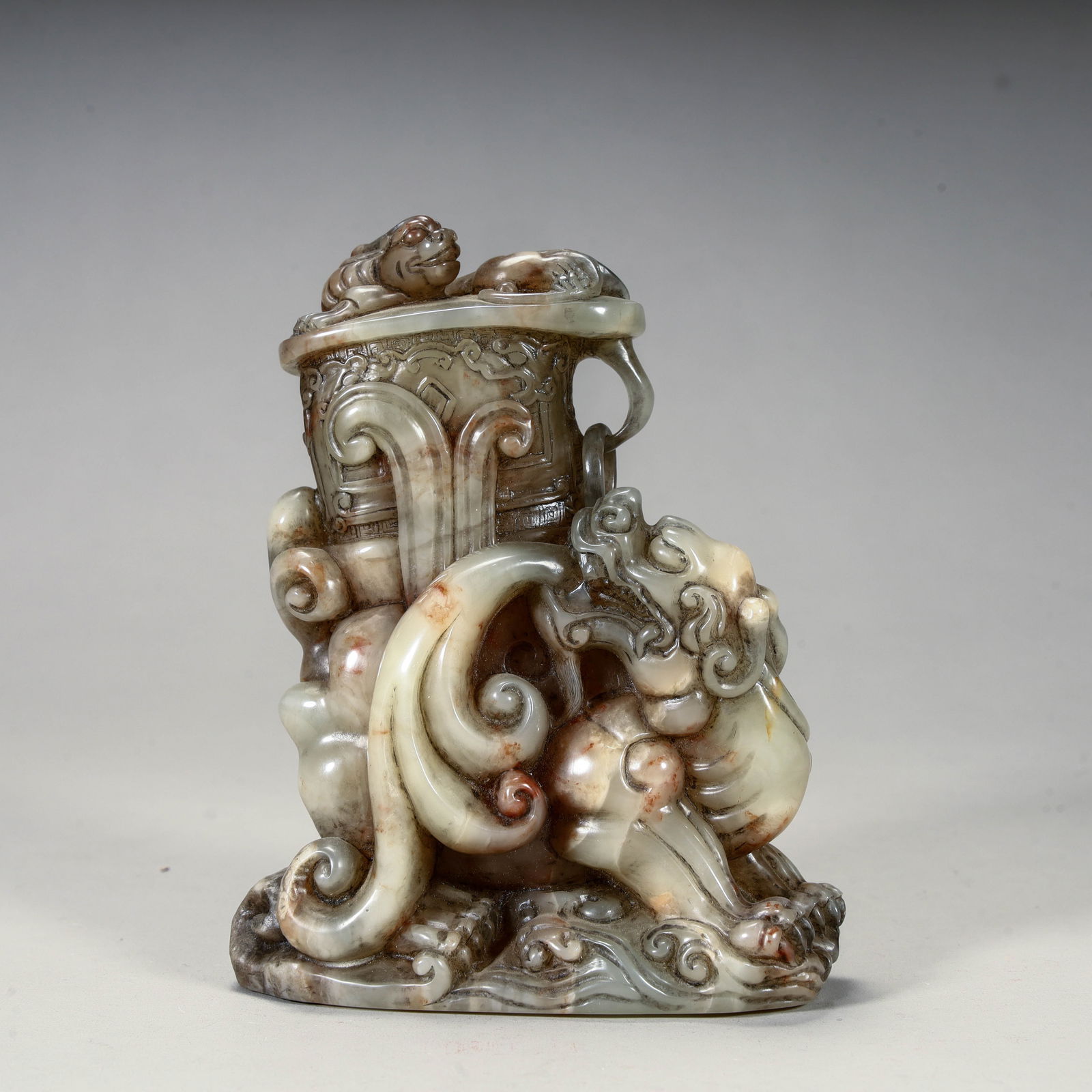 A Qing Dynasty fine Shoushan stone dragon ornament (1 of 9)