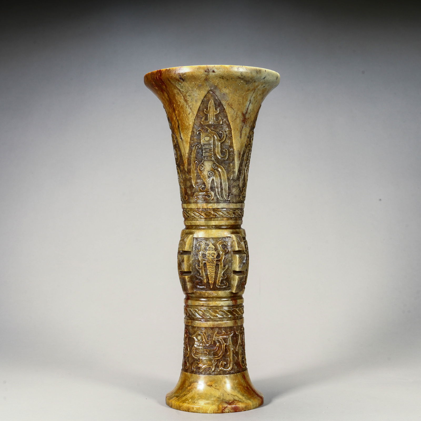 A Qing Dynasty boutique Shoushan stone flower cup (1 of 12)