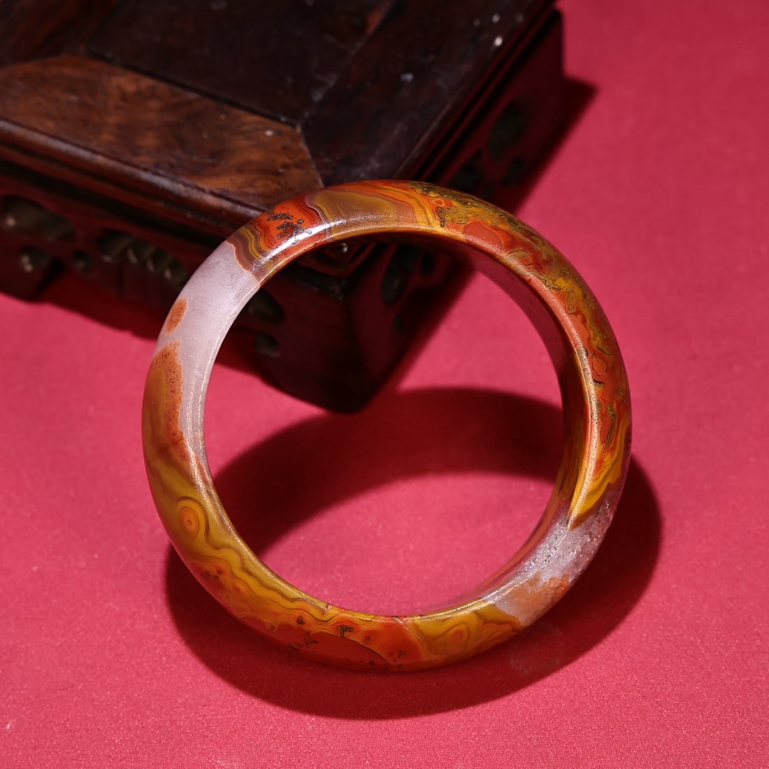 A fine agate bracelet - 2