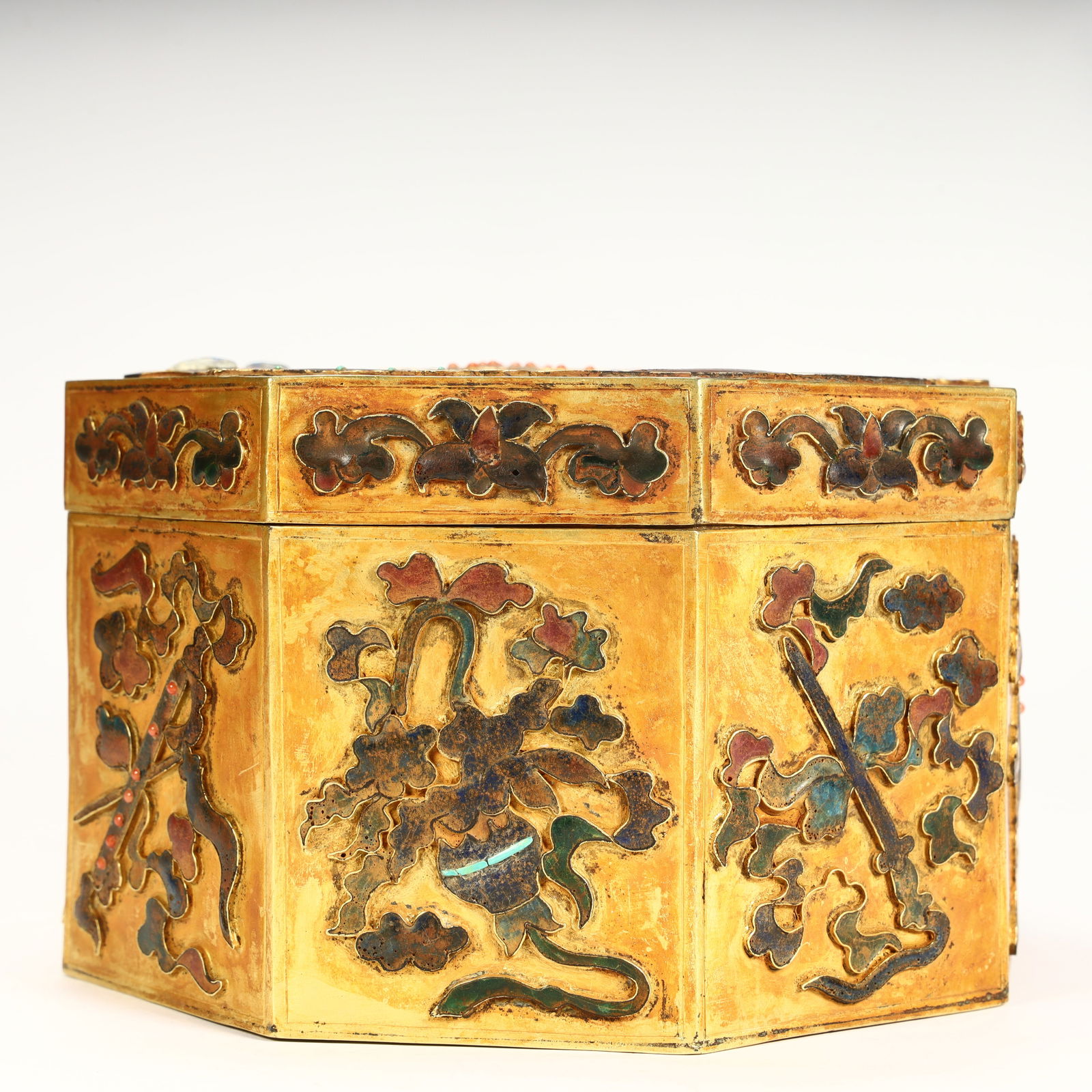 A beautiful copper-gilt octagonal box - 2