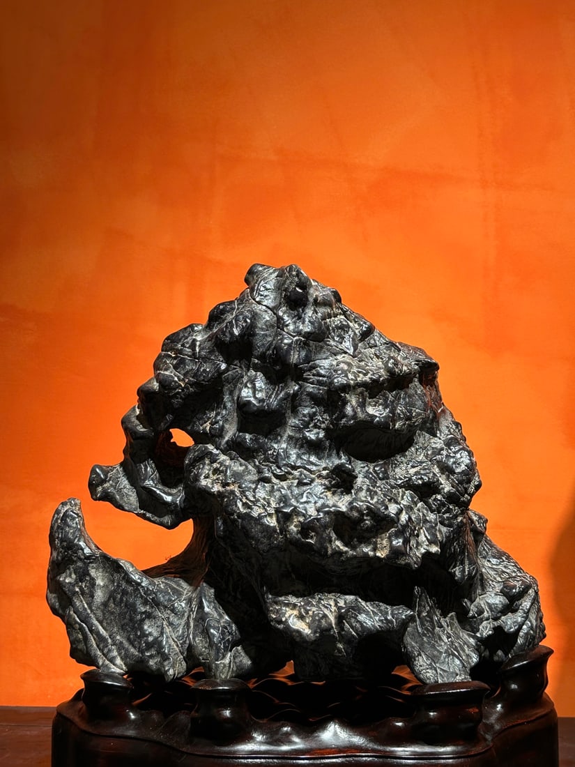 A fine Lingbi stone - 2