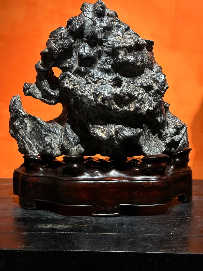 A fine Lingbi stone - 3