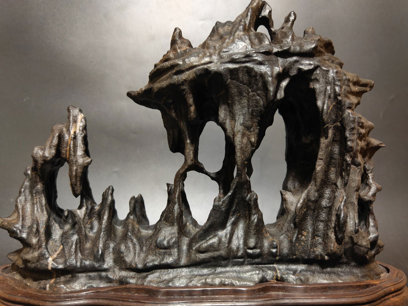 A beautiful landscape Lingbi stone - 2