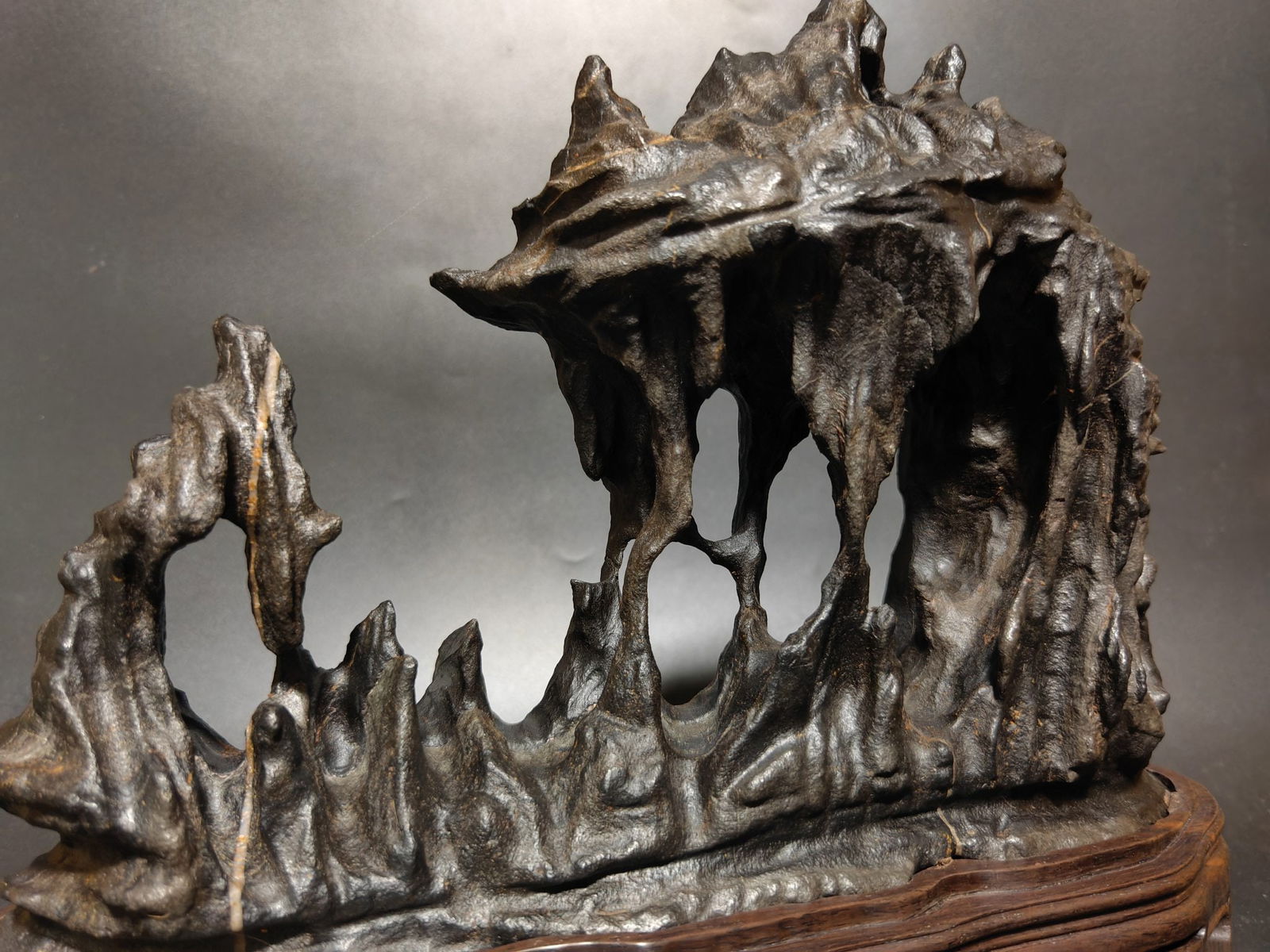 A beautiful landscape Lingbi stone - 4