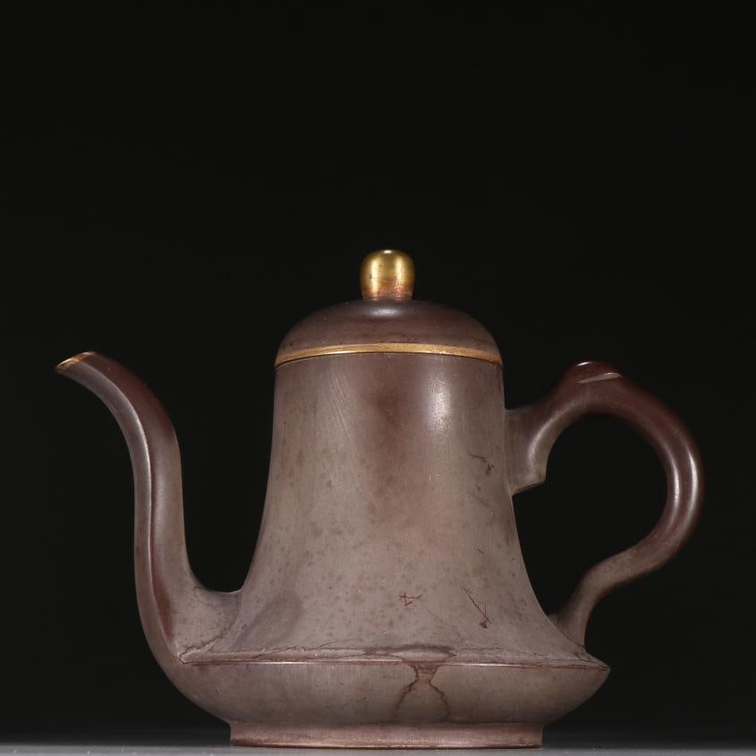 A purple sand gold-painted teapot of the tribute bureau (1 of 9)