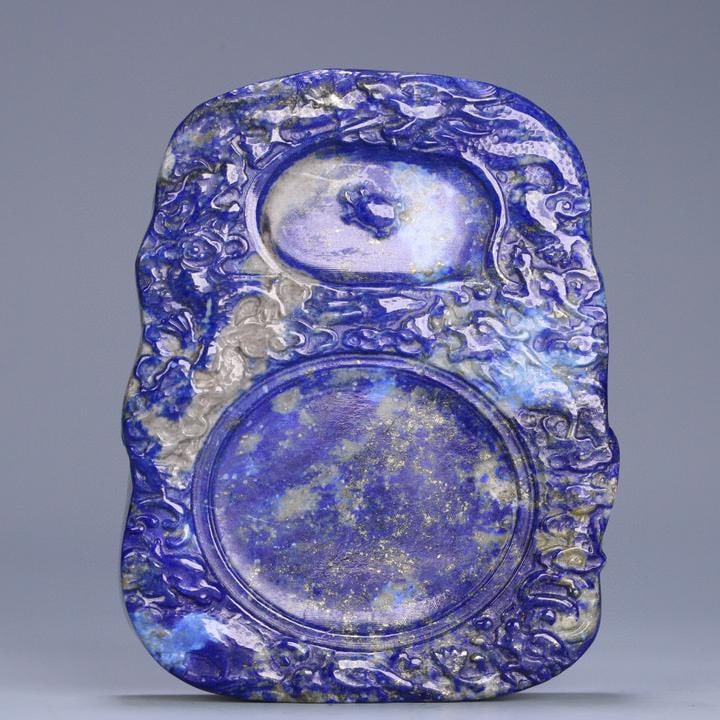 An old lapis lazuli dragon pattern inkstone from the Qing Dynasty (1 of 9)