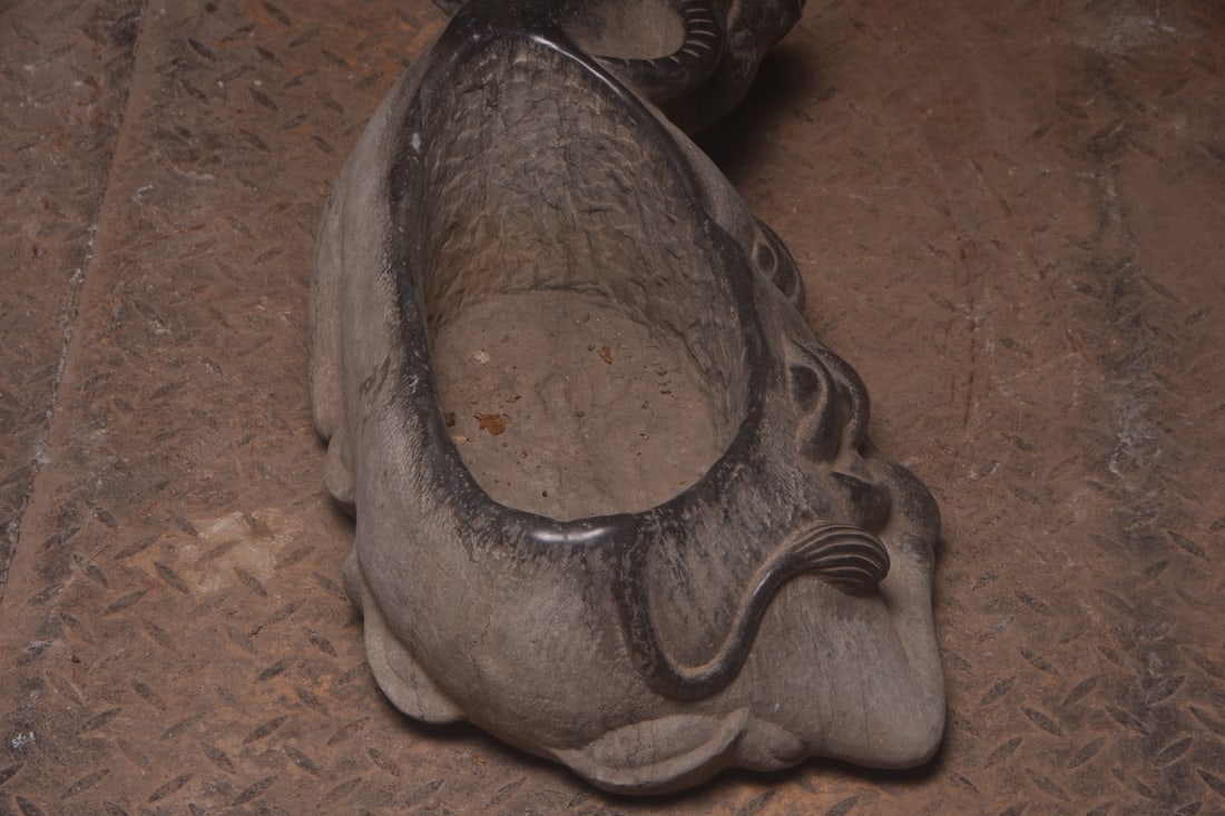 A fine bluestone cow pot - 7