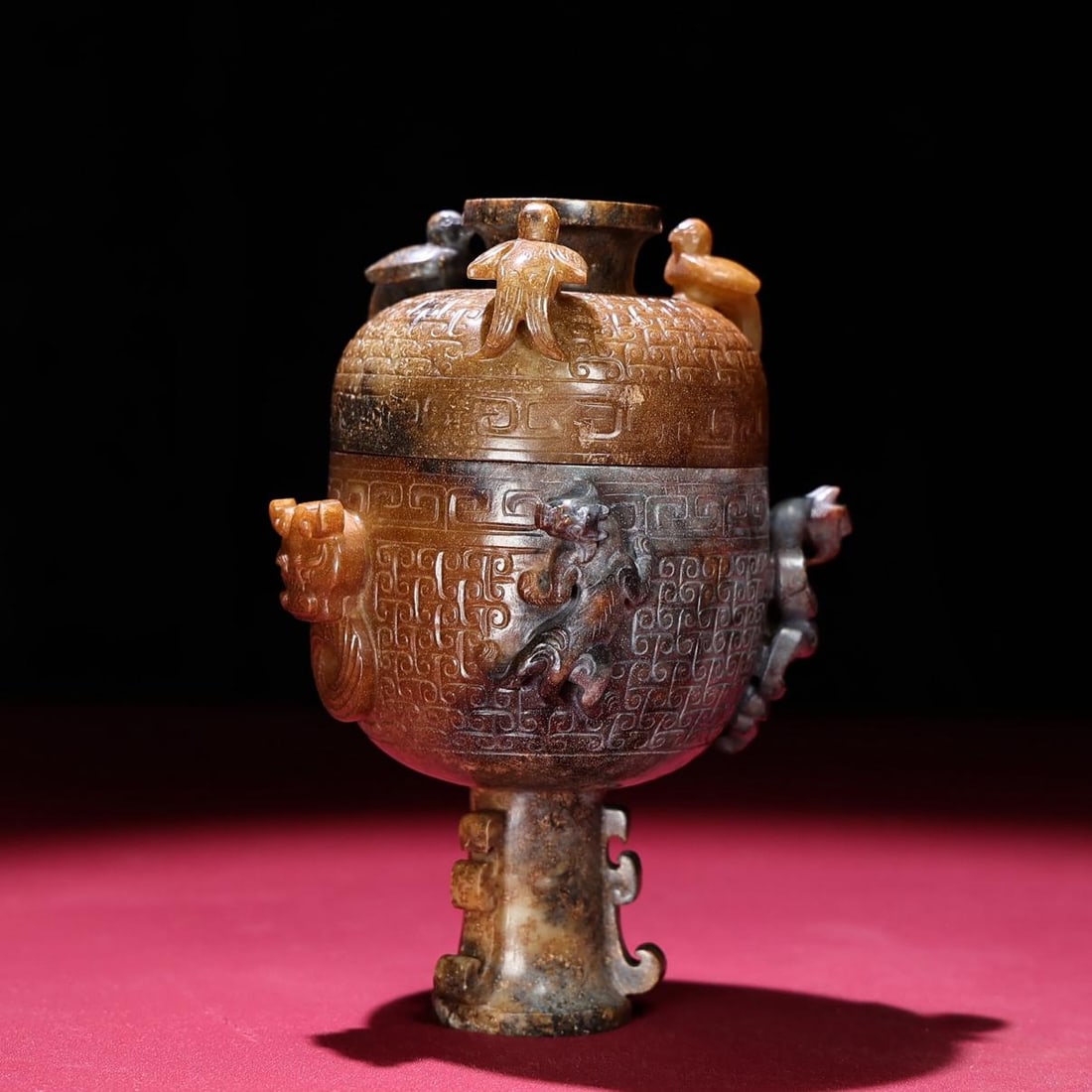 A beautiful Hetian jade cup: Exquisite Hetian jade cup Size:160x110mmW:588g (The Dimensions Of All Batches Are Manually Measured.If You Need More Detailed Information, Please Contact Our Customer Service Before