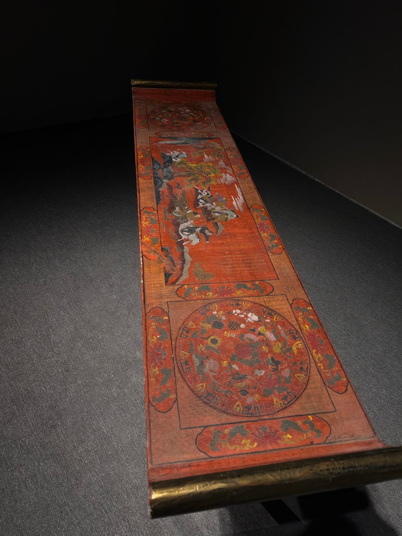 A beautiful large lacquer strip case - 7