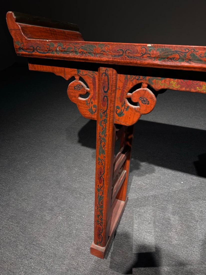 A beautiful large lacquer strip case - 8