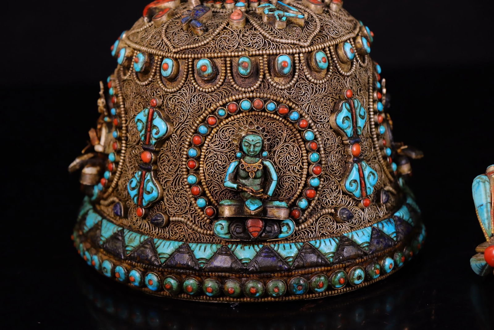 A fine silver cloisonn é set with a gemstone bell - 2