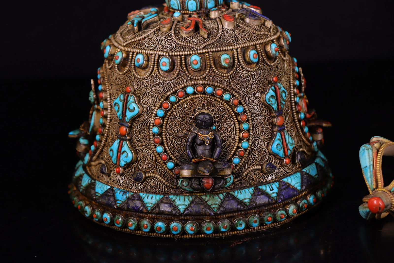 A fine silver cloisonn é set with a gemstone bell - 4