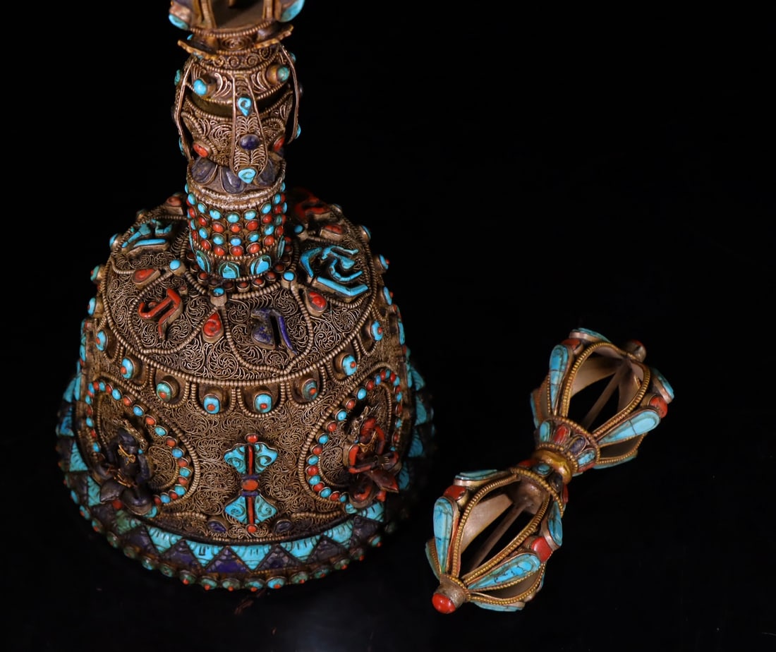 A fine silver cloisonn é set with a gemstone bell - 7