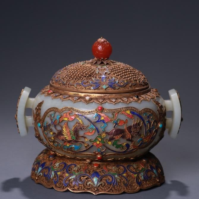 A beautiful Hetian jade inlaid silver gilt dragon and phoenix pattern lid stove (1 of 9)