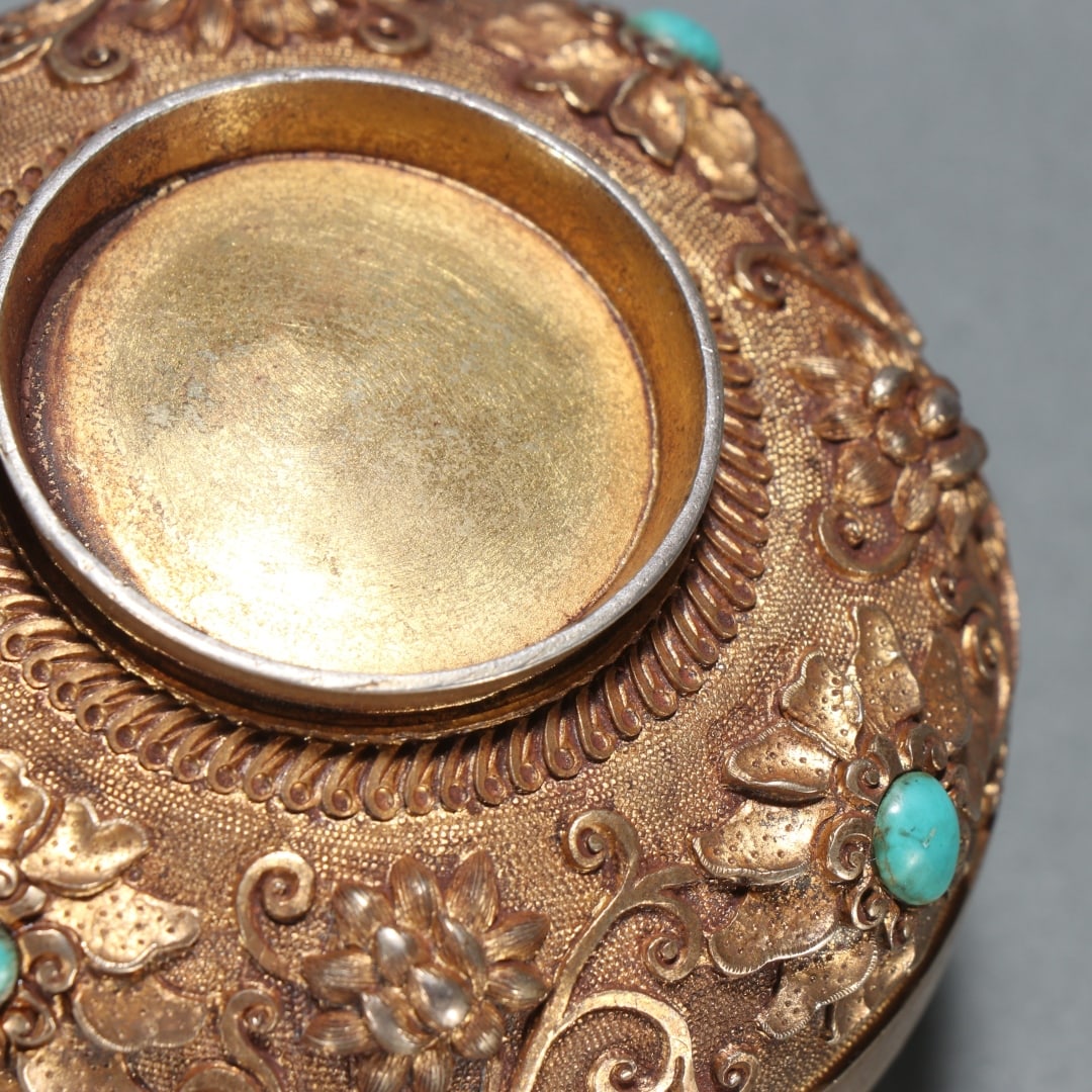 A beautiful copper-gilt turquoise patterned lid box - 8