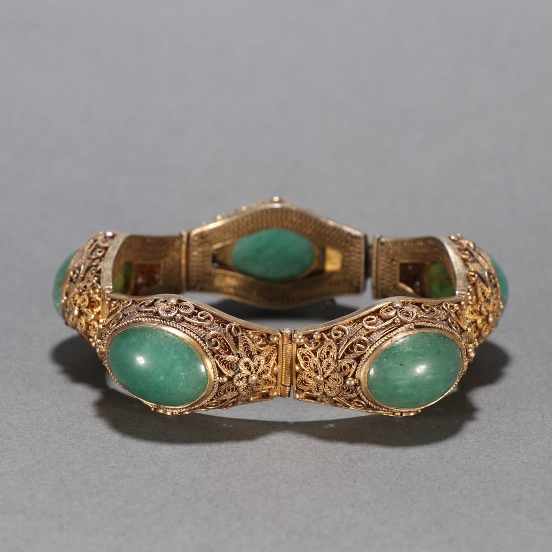 A beautiful silver-gilt jade bracelet (1 of 8)