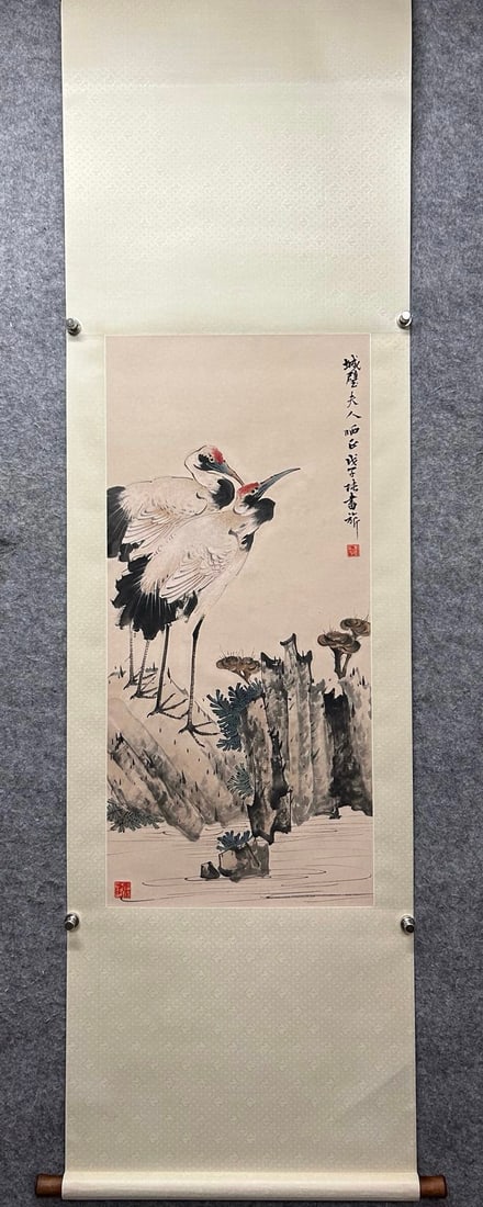 A picture of a crane with a book flag (1 of 9)