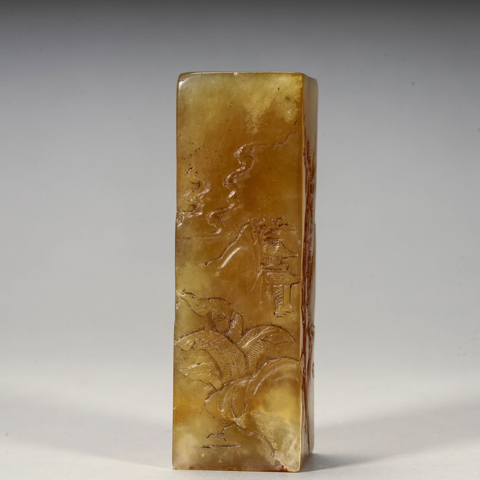 A fine Shoushan stone seal of the Qing Dynasty (1 of 6)