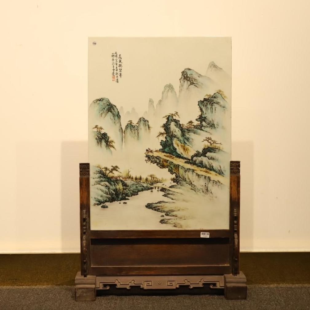 A light crimson landscape porcelain insert screen from the Republic of China period: Light crimson landscape porcelain inserts during the Republic of China Size:H:73.7cmPorcelain plate54.8×41cm (The Dimensions Of All Batches Are Manually Measured.If You Need More