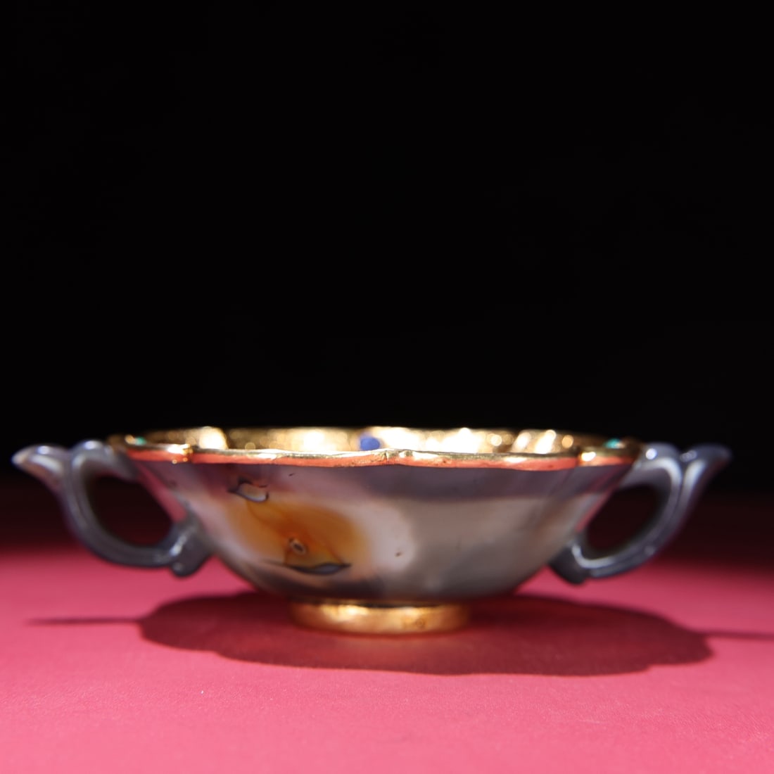 A fine agate jade pot: Exquisite agate jade pot Size:190x142x57mmW:272g (The Dimensions Of All Batches Are Manually Measured.If You Need More Detailed Information, Please Contact Our Customer Service