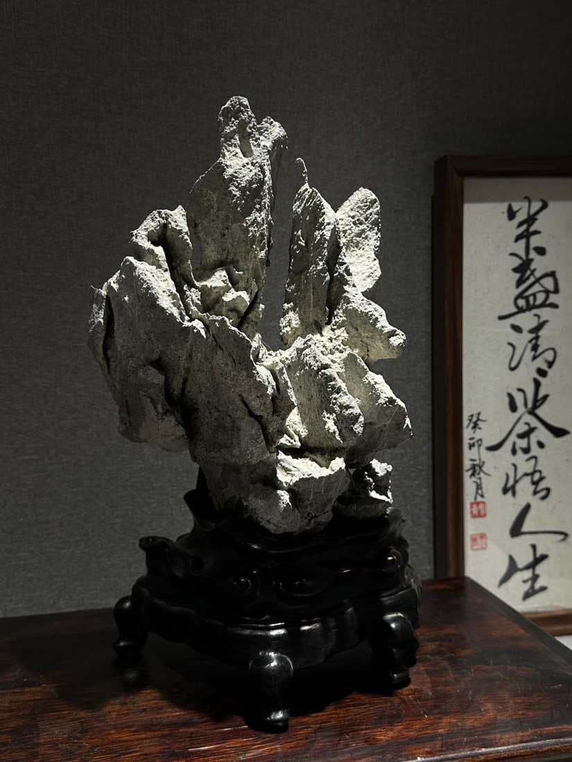 A beautiful stone stand peak - 4